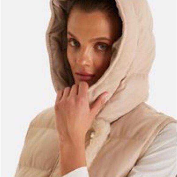 Leather 100% Beige Sleeveless Chic Women’s Furniq Hooded Vest NWT Medium Pocket - Picture 8 of 8